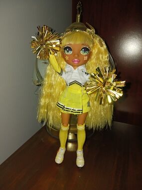 Rainbow High Sunny Madison Cheerleader Doll - Yellow